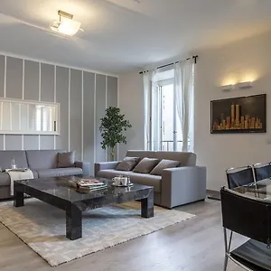 Apartment Joivy Mazzini Brera, Milan
